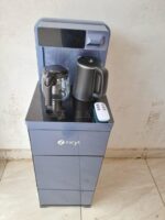zaryt hot and cold  bottom load water dispenser